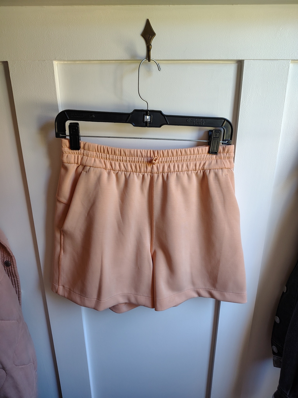 Lululemon Softstreme High-Rise Short 4"

Peach Bellini